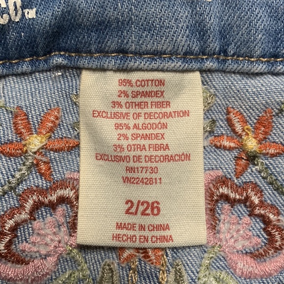 EUC Mossimo Supply Co. High Waist Embroidery Shorts - Picture 4 of 4